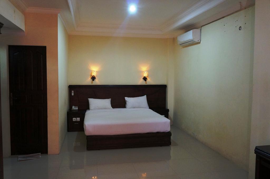 Edotel Minangkabau Padang  Room photo